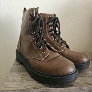 Brown Women's Boots Sz9